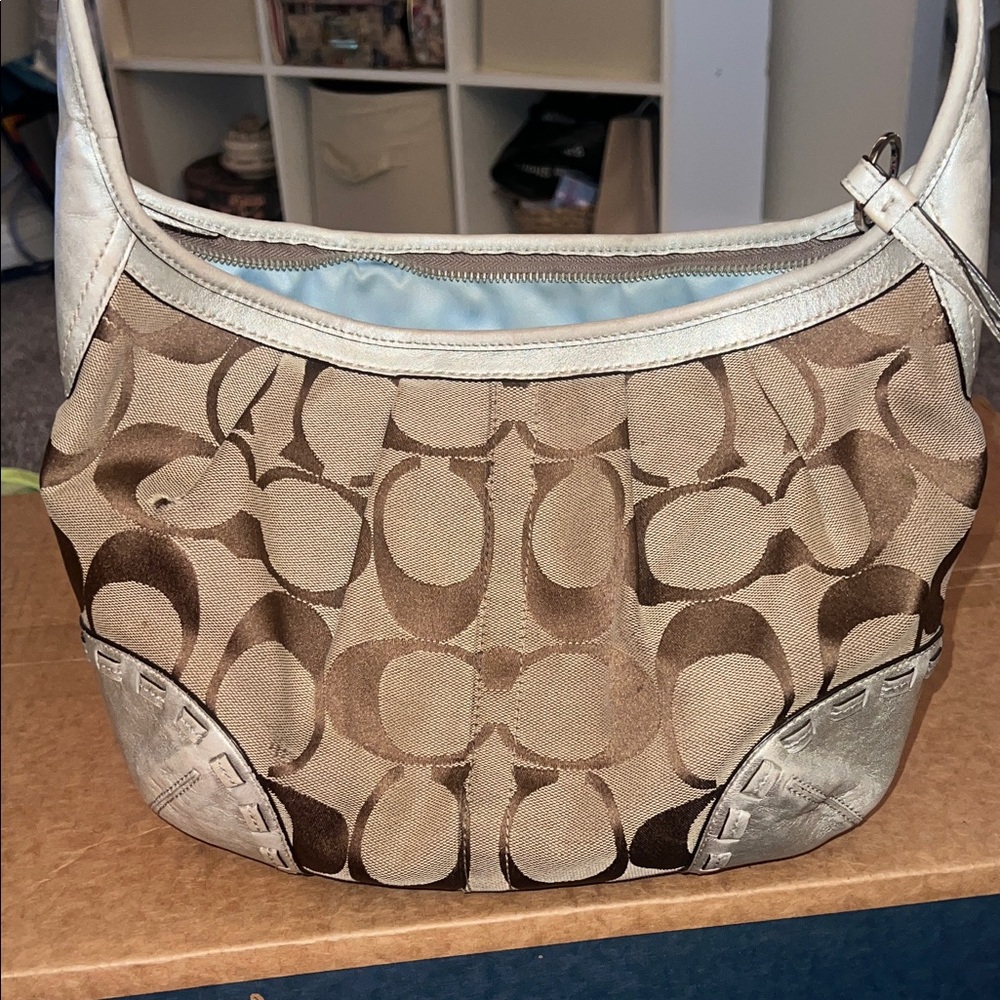 Coach Gold and Silver Monogram Hobo Y2K 2000s Pleated Shoulder Bag - Picture 10 of 11